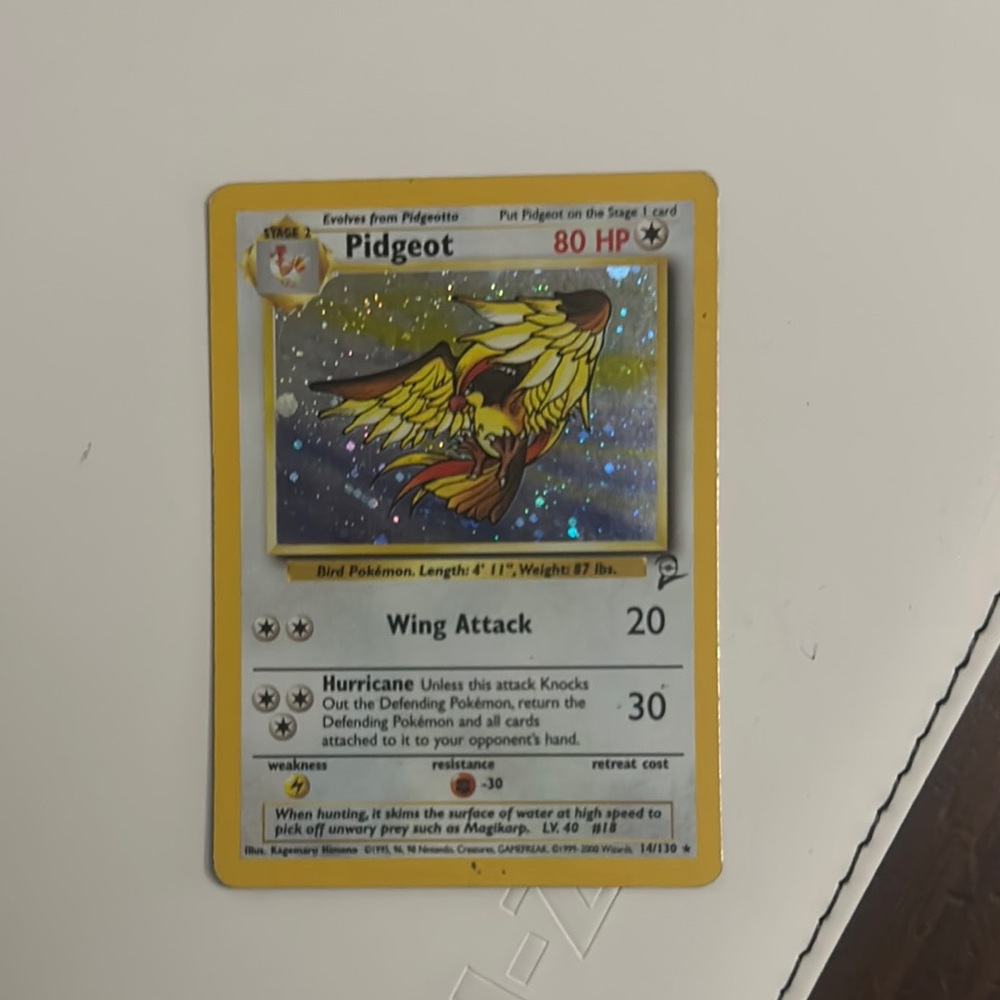 Pidgeot Holographic Trading Card